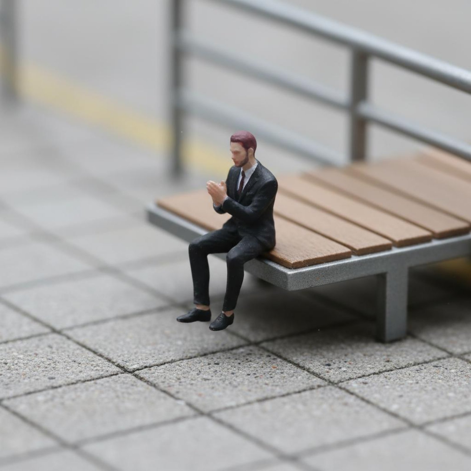 Figura in Miniatura di Uomo Se - Men'S Suit Accessories recensione e prezzo