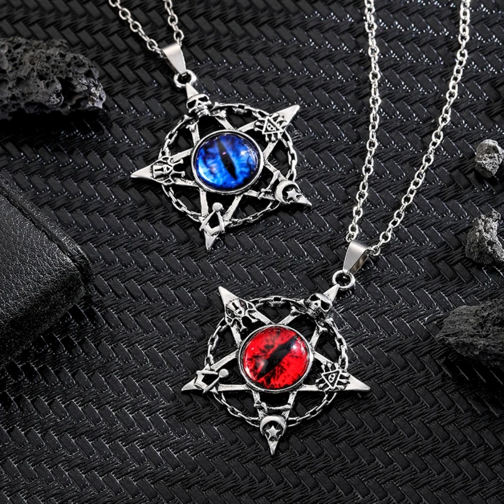 Collana con ciondolo a forma d - Mens Accessories Style recensione e prezzo